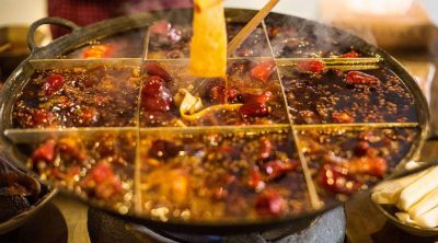 重慶火鍋底料食品廠，很好的配菜，讓你彰顯男人風(fēng)范