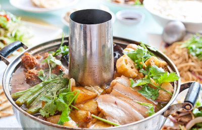 重慶火鍋底料批發(fā)要重視原料產地和飲食習慣