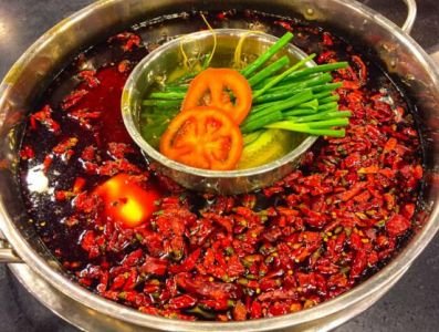 一次性火鍋紅油加工廠幫助火鍋店提高競(jìng)爭力