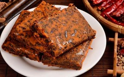 無渣火鍋好吃嗎？哪里有無渣火鍋底料廠家？無渣火鍋底料批發(fā)！
