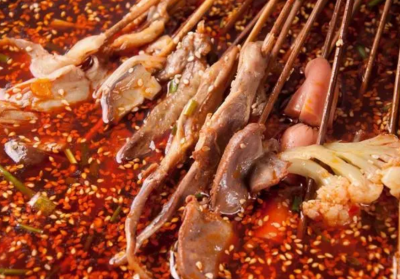 串串香底料批發(fā)：哪類(lèi)廠家更值得信賴，選擇標(biāo)準(zhǔn)大揭秘？